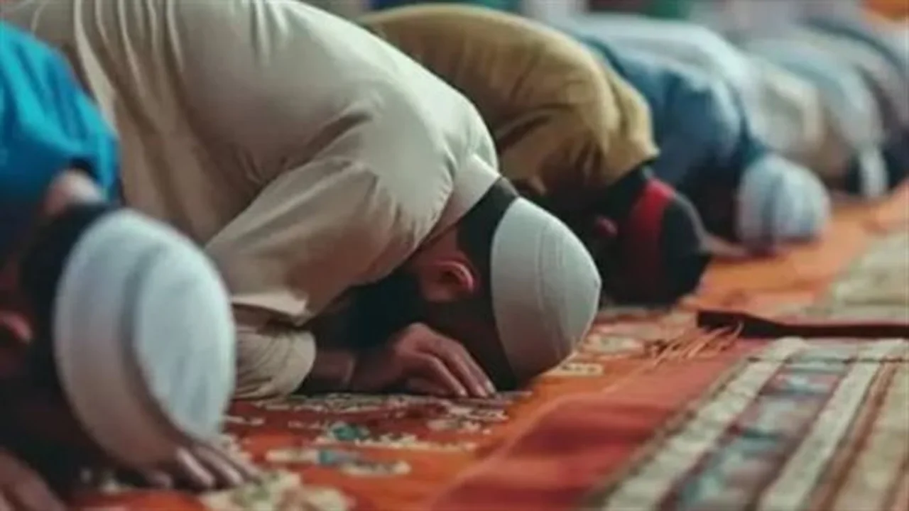 مواقيت الصلاة.. جدول جديد في القاهرة ومحافظات مصر